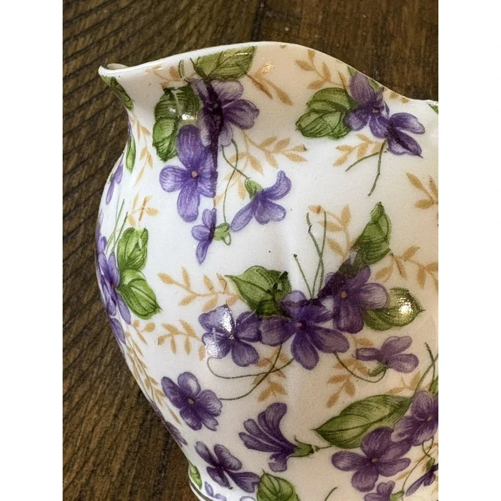 VTG Forget me Not or Violet petite creamer gold accents Japan Cottage Garden